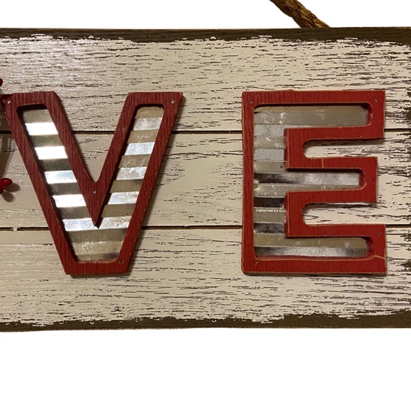 🌟3 FOR $15🌟 Wall Decor (Hanging) - L❤️ VE‼️ - Picture 4 of 8